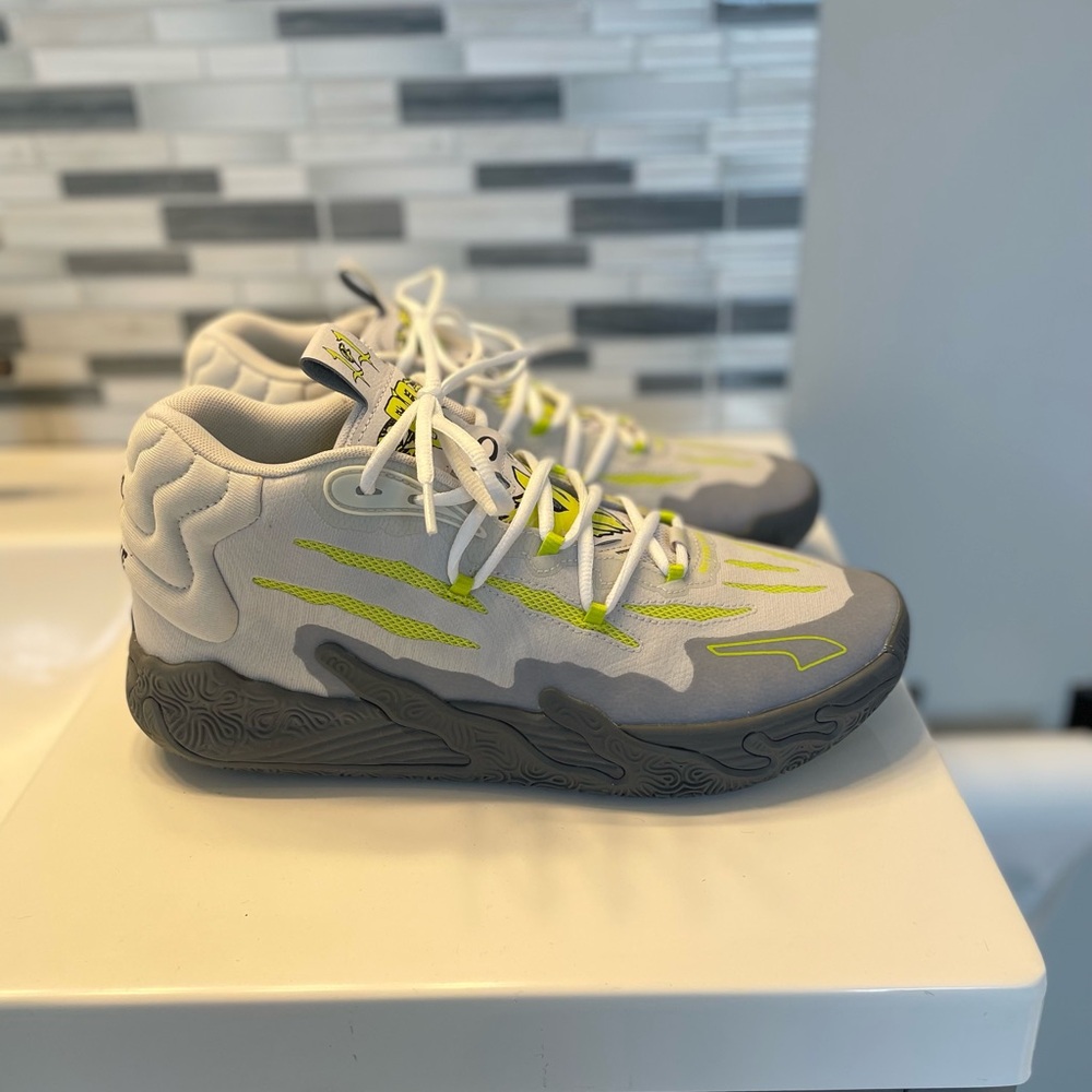 Puma MB.03 Melo 10.5 basketball Nike air zoom Jordan Kobe adidas boost lot